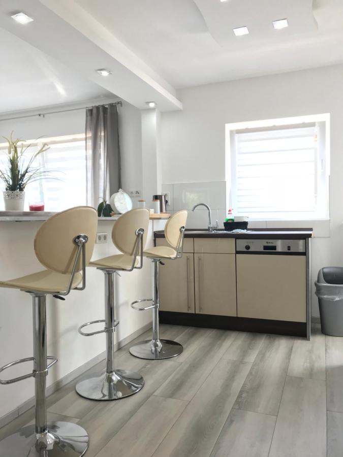 Aparts House - Balkon-wifi-kitchen Appartement