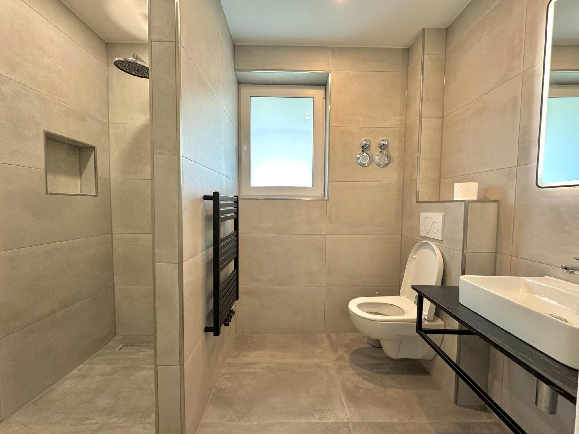 Aparts House - Balkon-wifi-kitchen Apartament