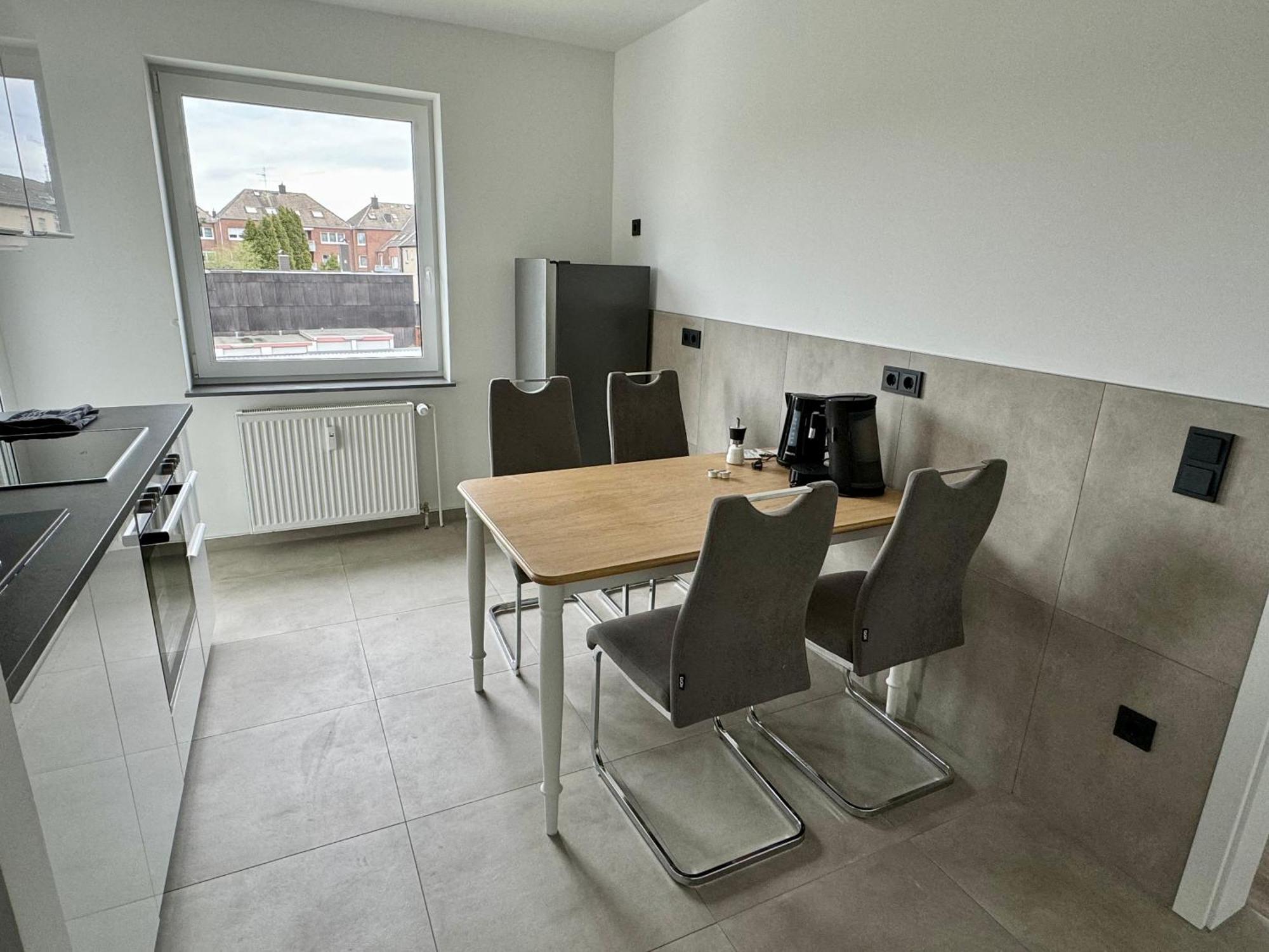 Appartement Aparts House - Balkon-wifi-kitchen