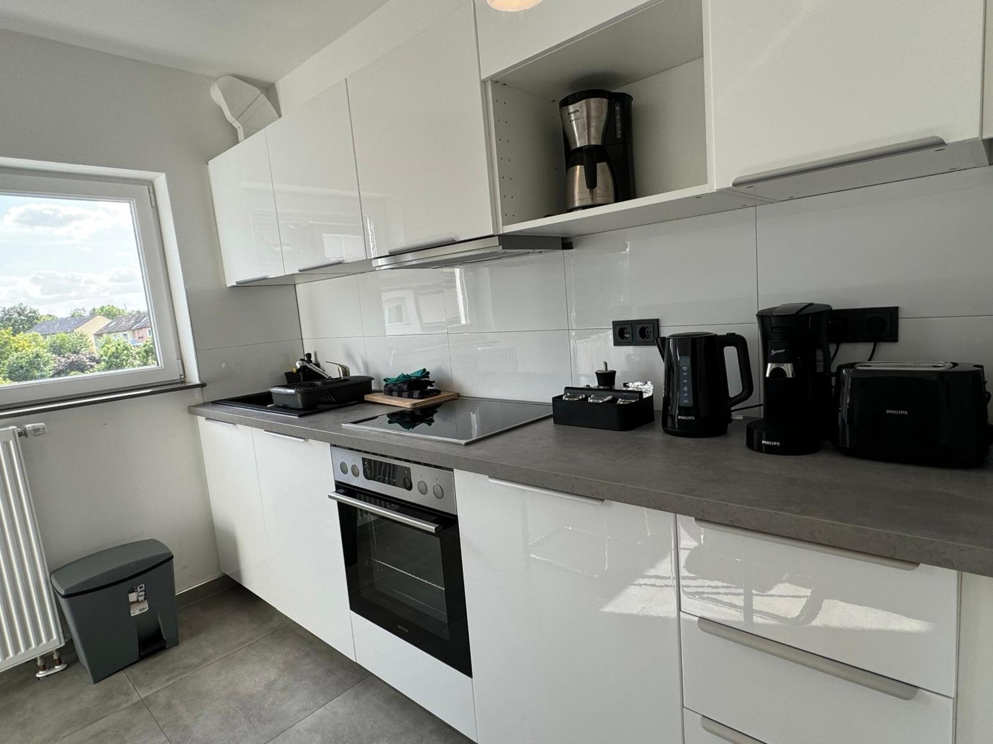 Aparts House - Balkon-wifi-kitchen Appartement